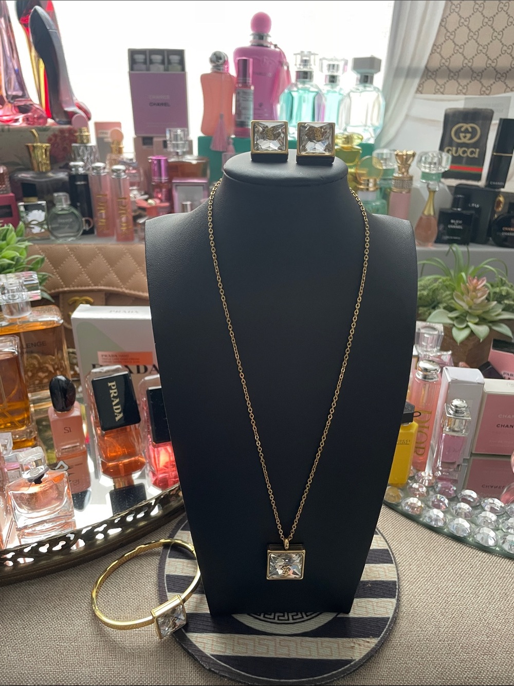 ✨Gold-Tone Square Crystal Necklace & Earring, & Bangle Bracelet Set✨NEW
